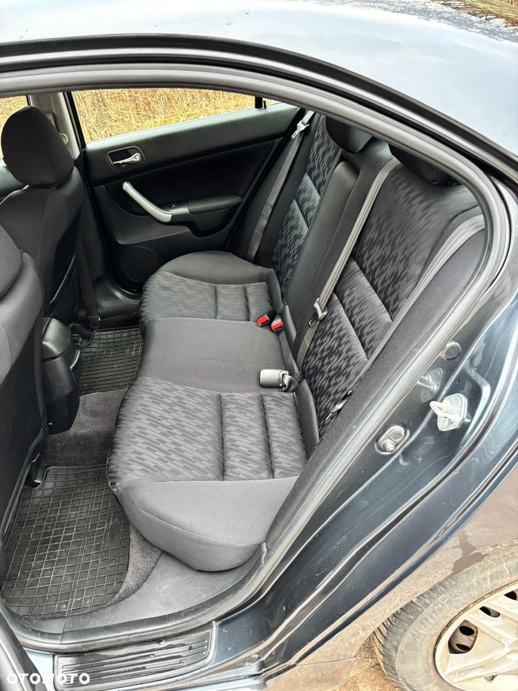 Honda Accord 2.0 Comfort - 4