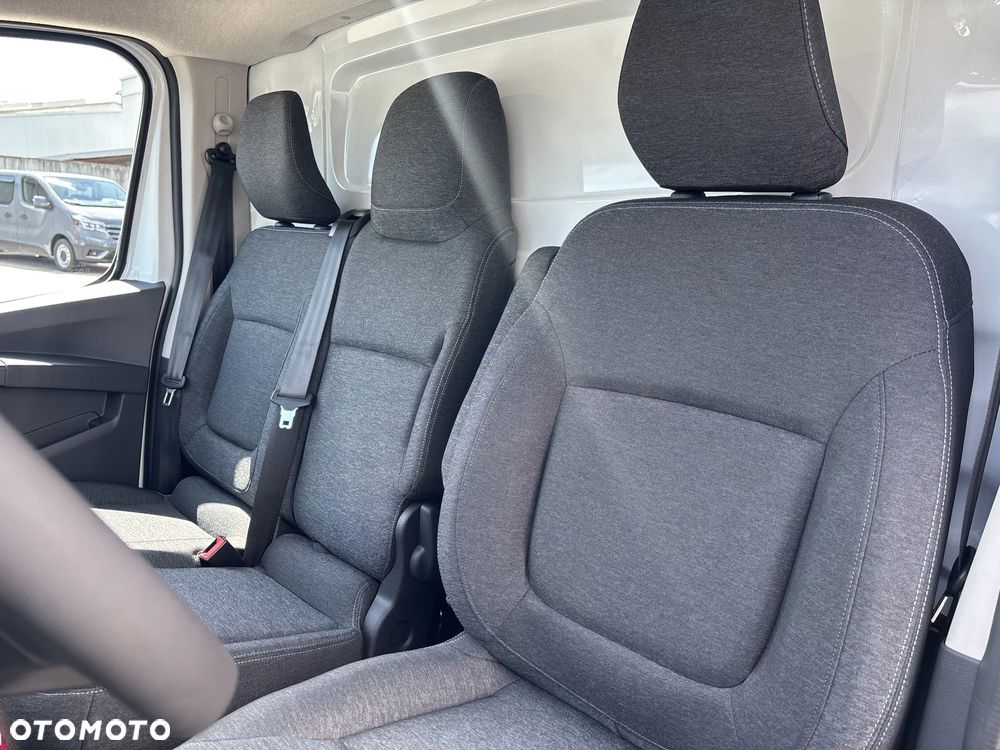 Renault Trafic - 11