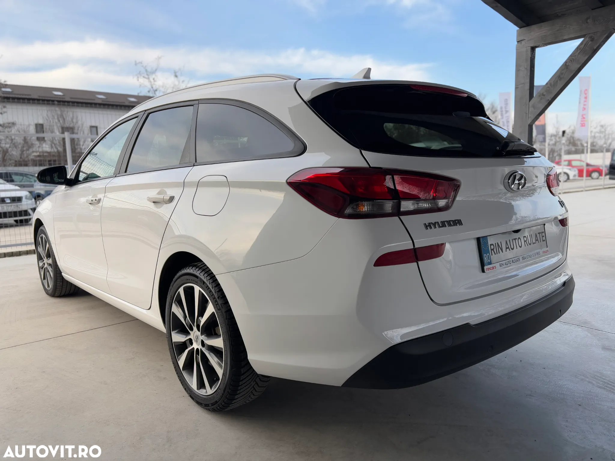 Hyundai i30 Kombi 1.6 CRDI DCT Select - 9