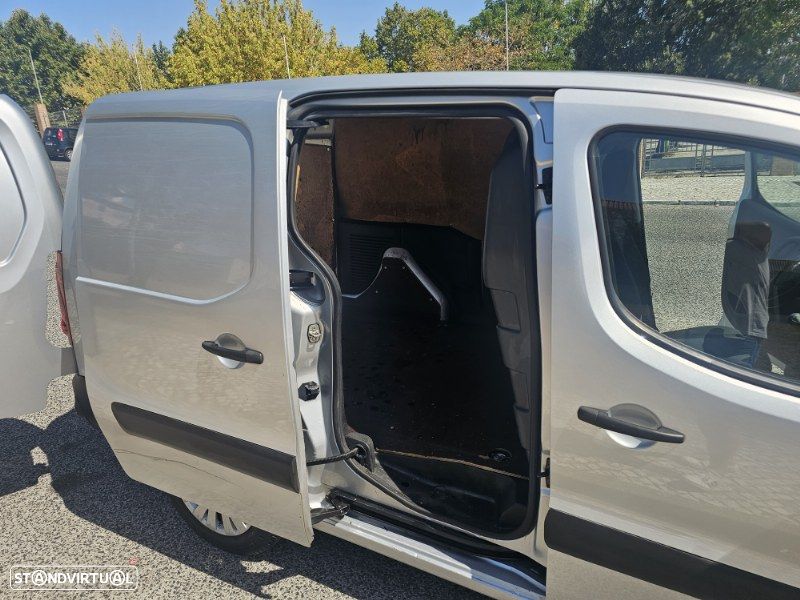 Citroën Berlingo 1.6 HDI 3 Lugares - 25