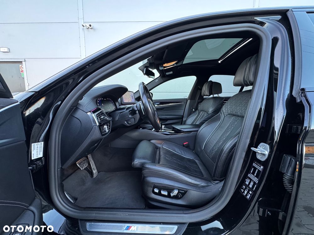 BMW Seria 5 520d xDrive M Sport sport - 19