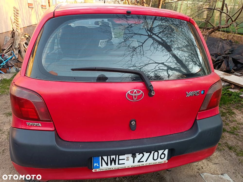 Toyota Yaris 1.0 Base - 3