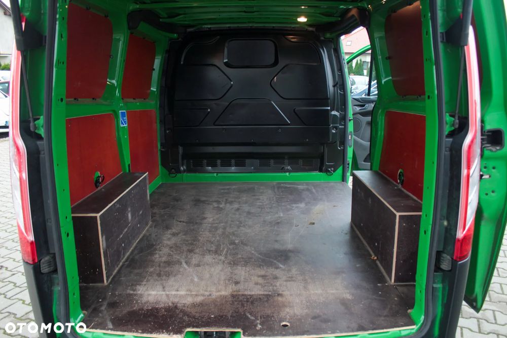 Ford TRANSIT CUSTOM - 16