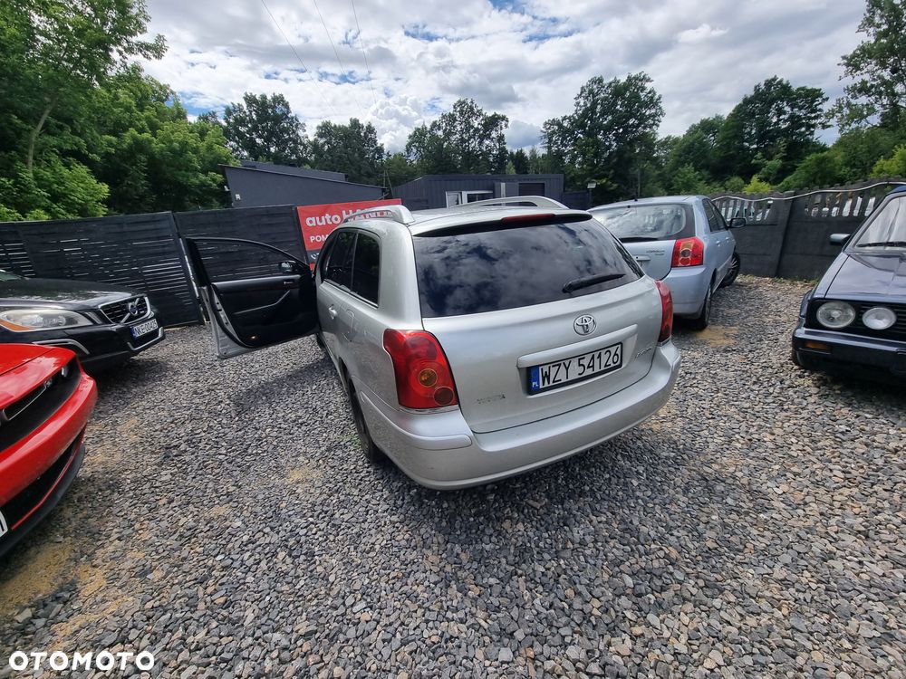 Toyota Avensis 2.0 D-4D High - 6