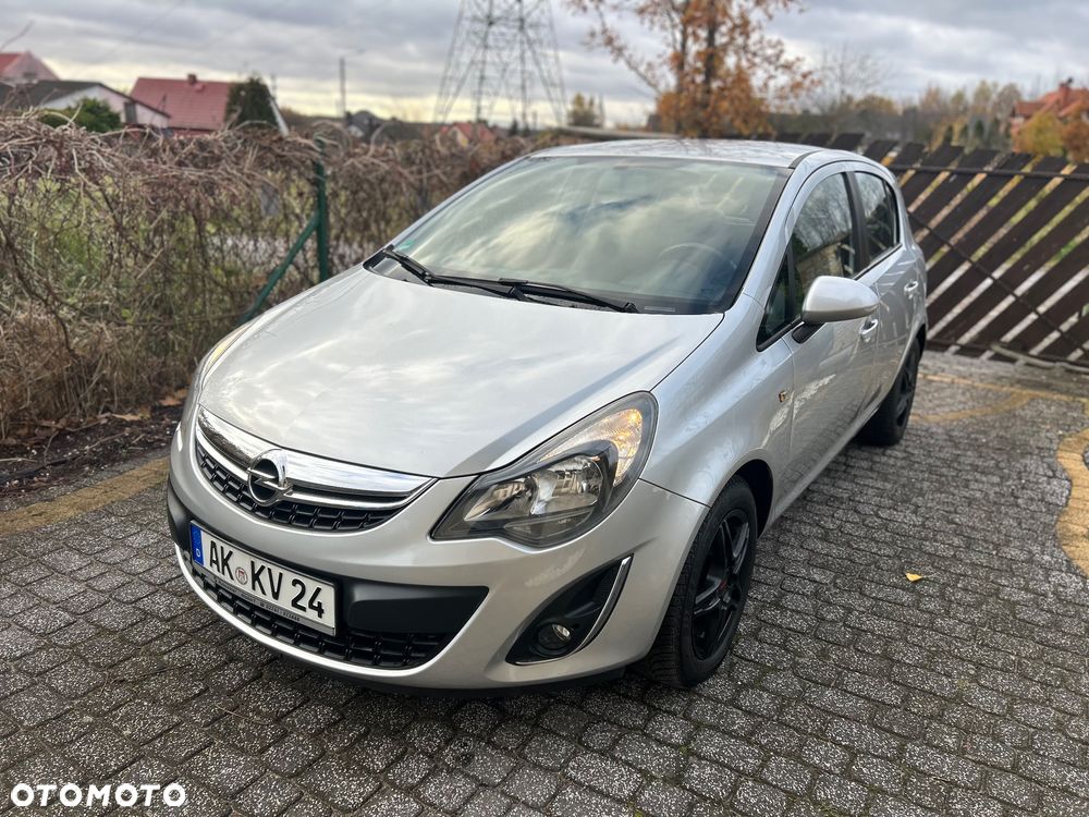 Opel Corsa 1.2 16V Color Edition - 1