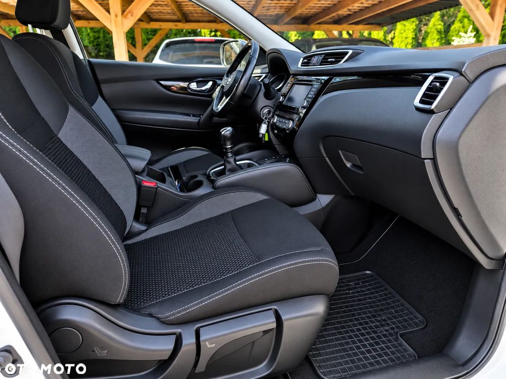 Nissan Qashqai 1.3 DIG-T Acenta EU6d - 21