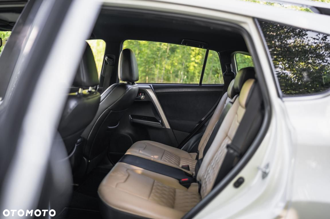 Toyota RAV4 - 26