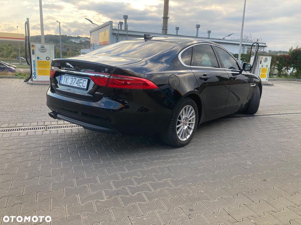 Jaguar XF - 3
