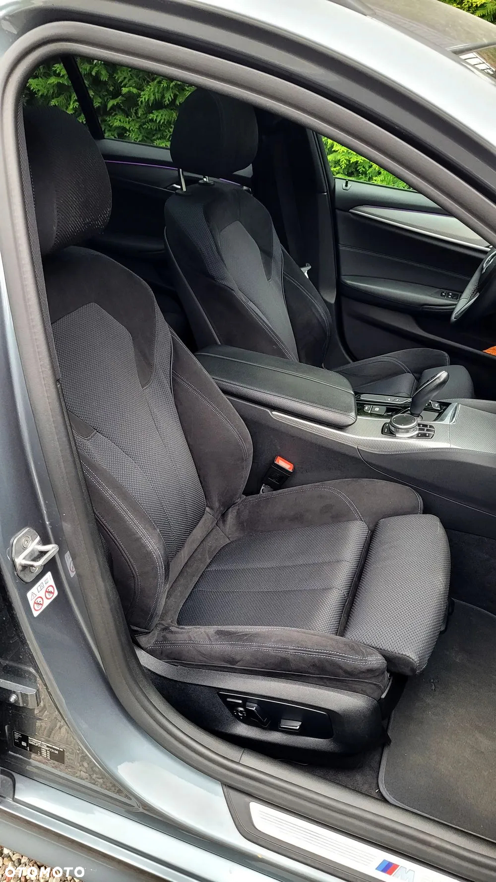 BMW Seria 5 520d M Sport - 23