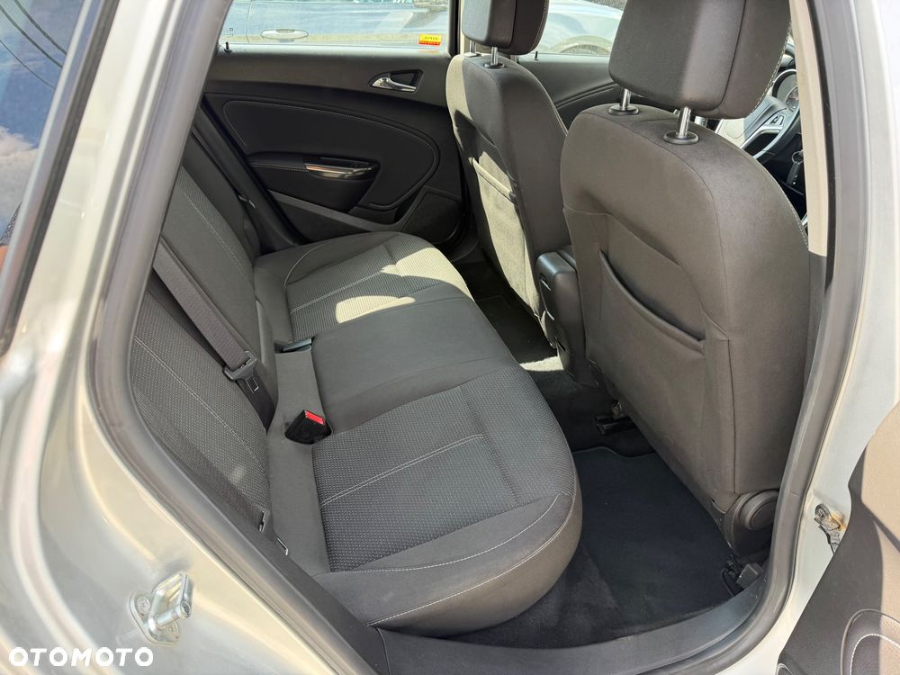 Opel Astra 1.6 Design Edition - 30