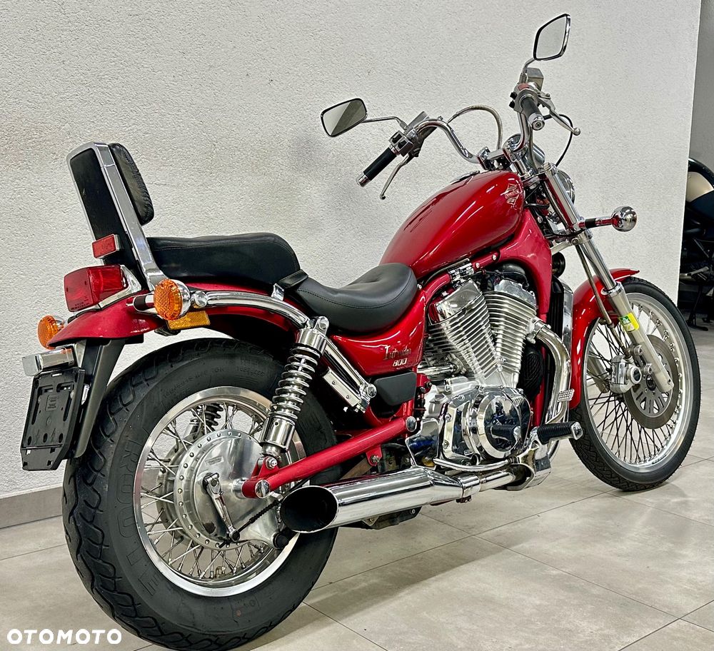 Suzuki Intruder - 6