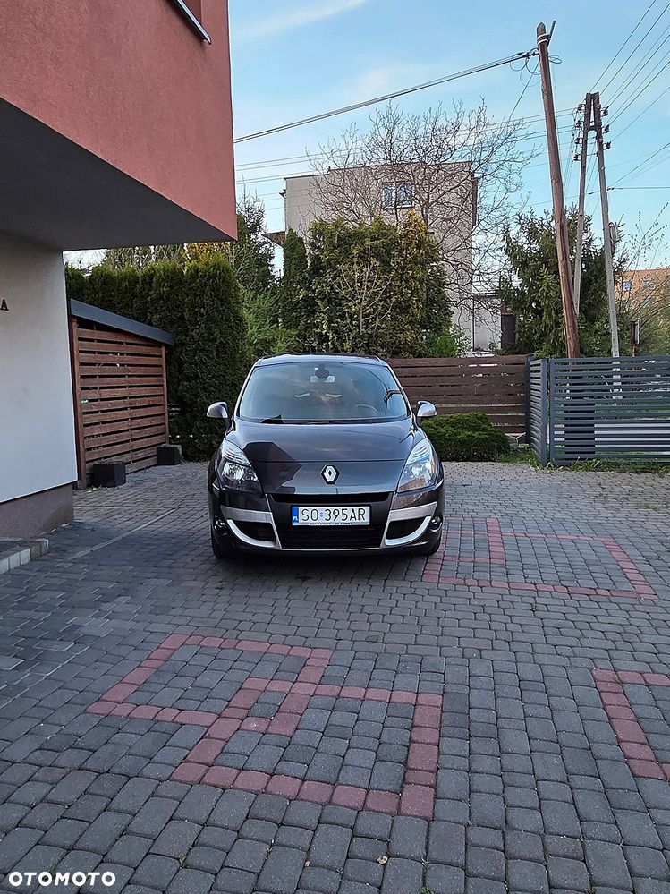 Renault Scenic 1.6 16V 110 TomTom Edition - 2