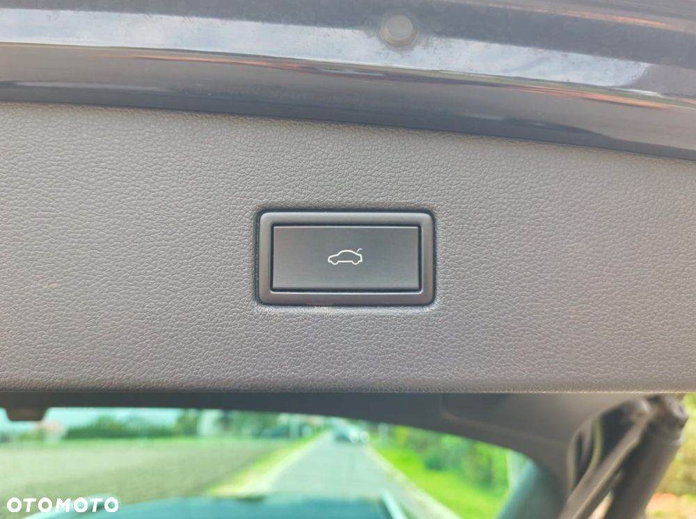 Volkswagen Tiguan - 30