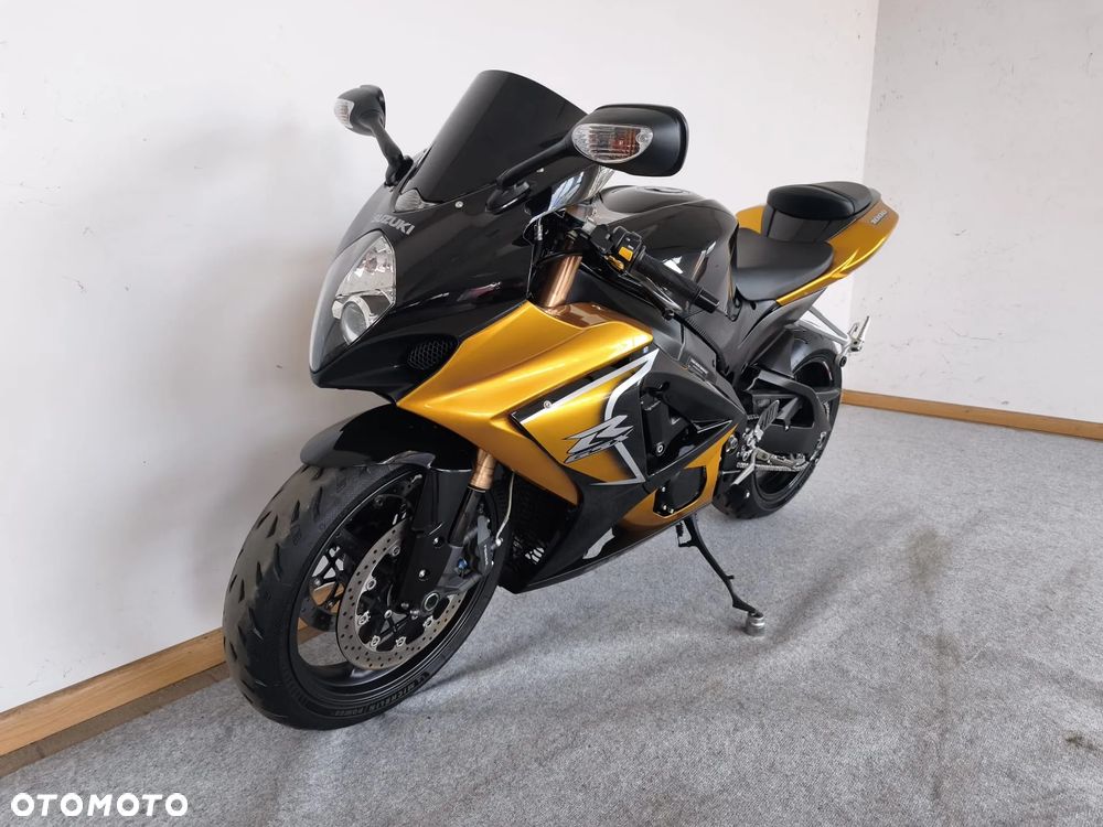 Suzuki GSX-R - 9