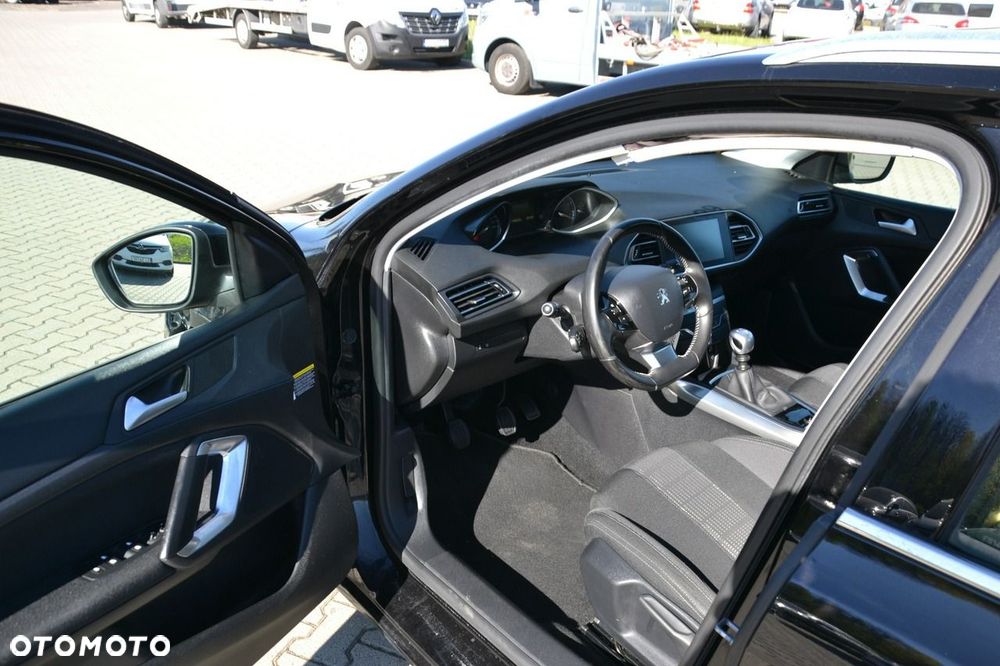 Peugeot 308 - 13