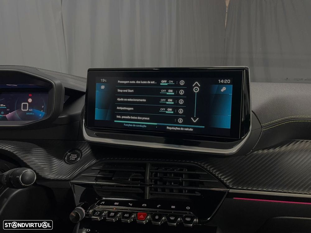 Peugeot 2008 1.2 PureTech GT Line EAT8 - 22