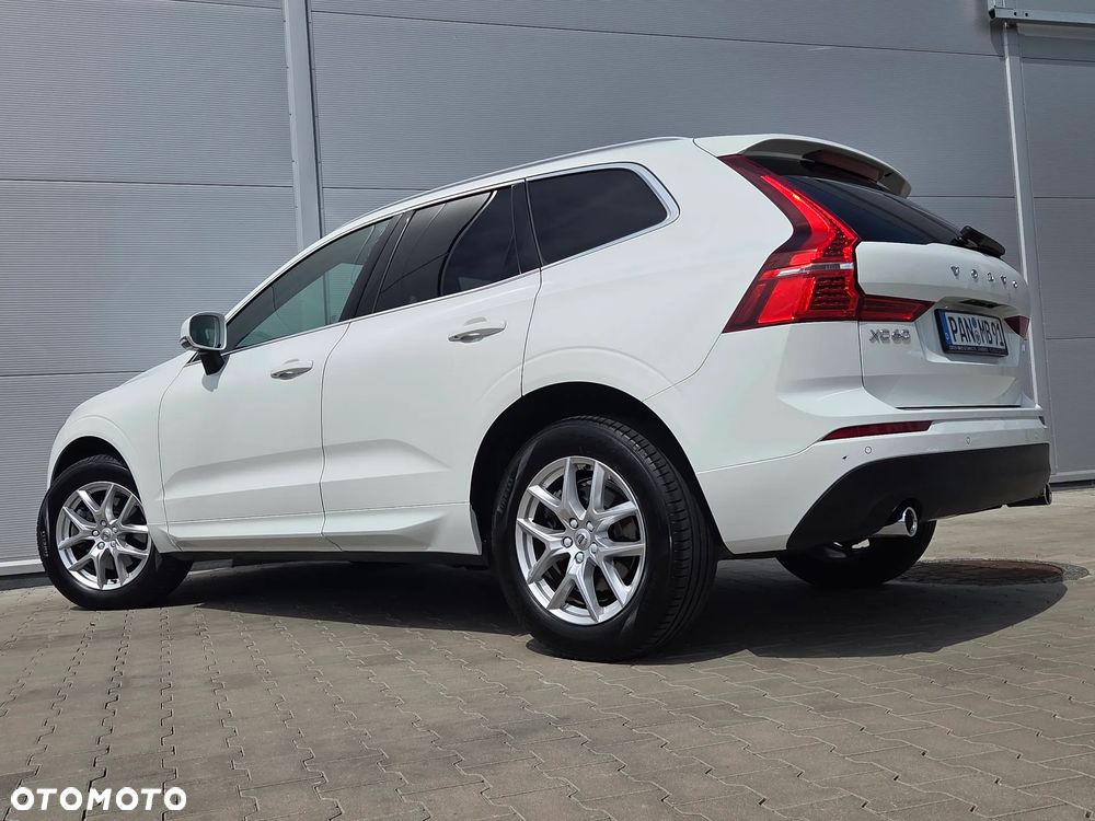 Volvo XC 60 B4 D AWD Geartronic Momentum - 21