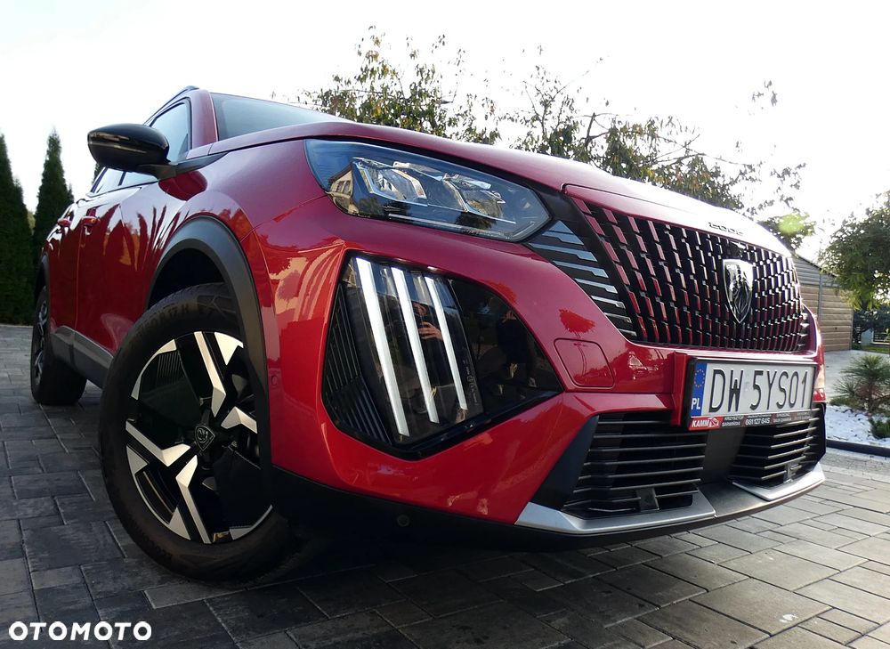 Peugeot 2008 1.2 PureTech Allure S&S EAT8 - 29