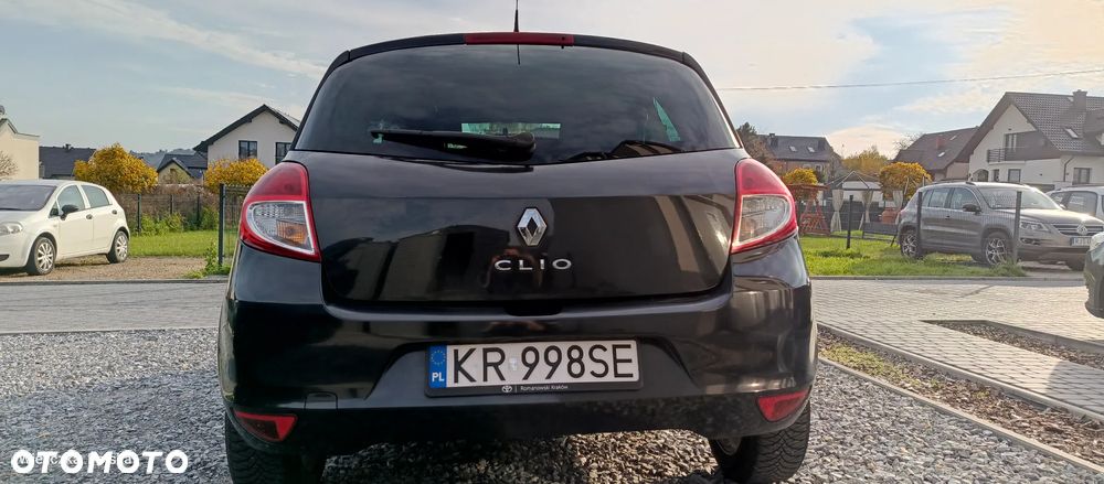Renault Clio - 7