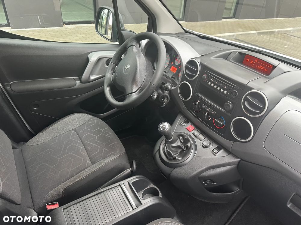 Peugeot Partner 98 VTi Style - 22