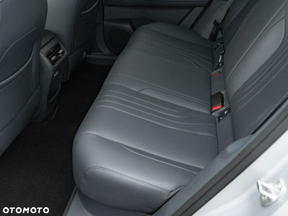 Geely Starray EM-i 1.5 PHEV Pro - 27