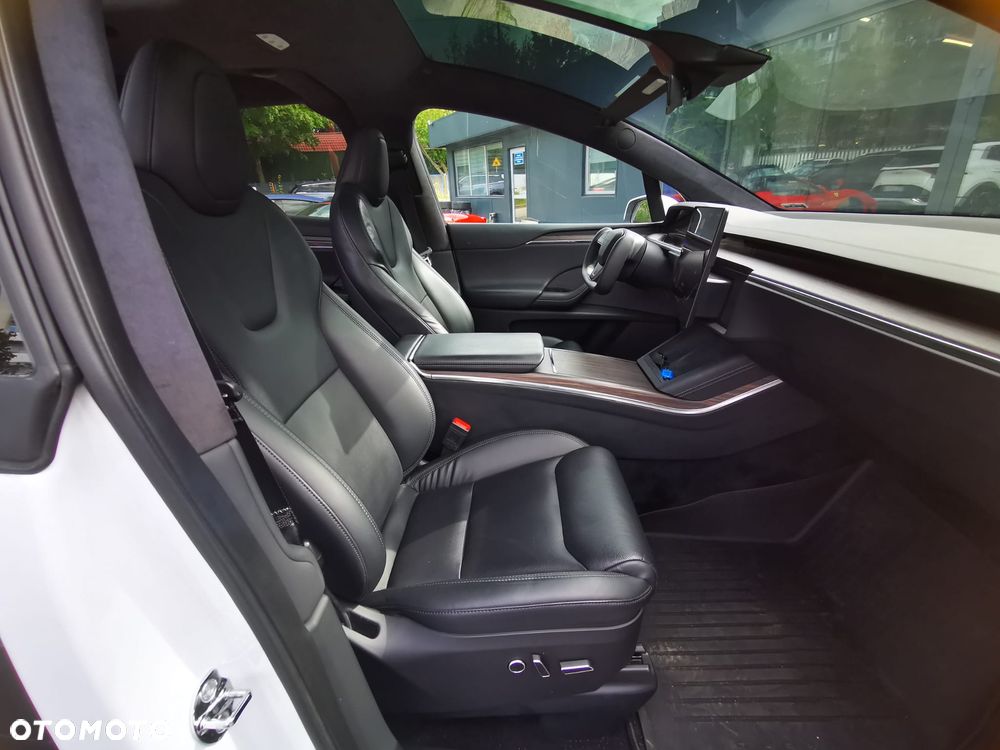 Tesla Model X Long Range - 16