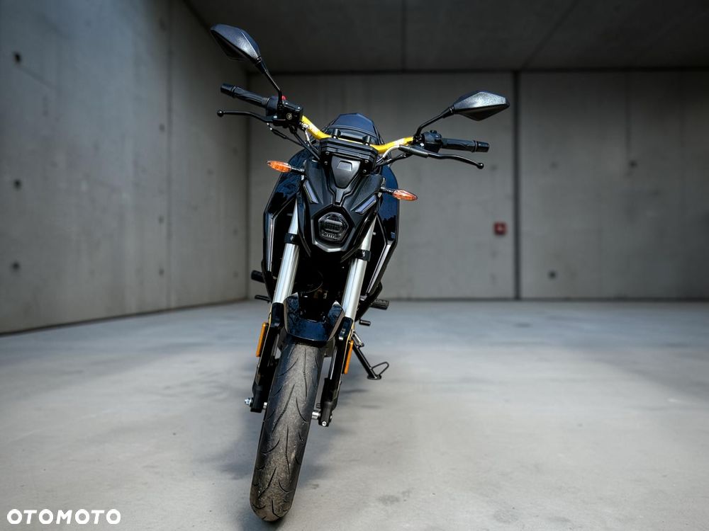 VOGE R125 - 8