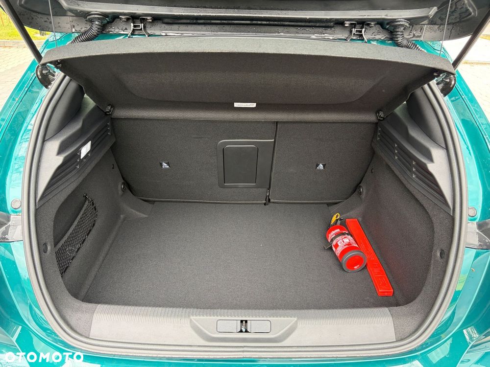 Peugeot 308 - 8