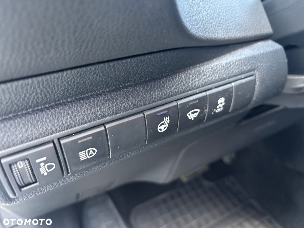 Suzuki Swace 1.8 Hybrid Premium Plus CVT - 13