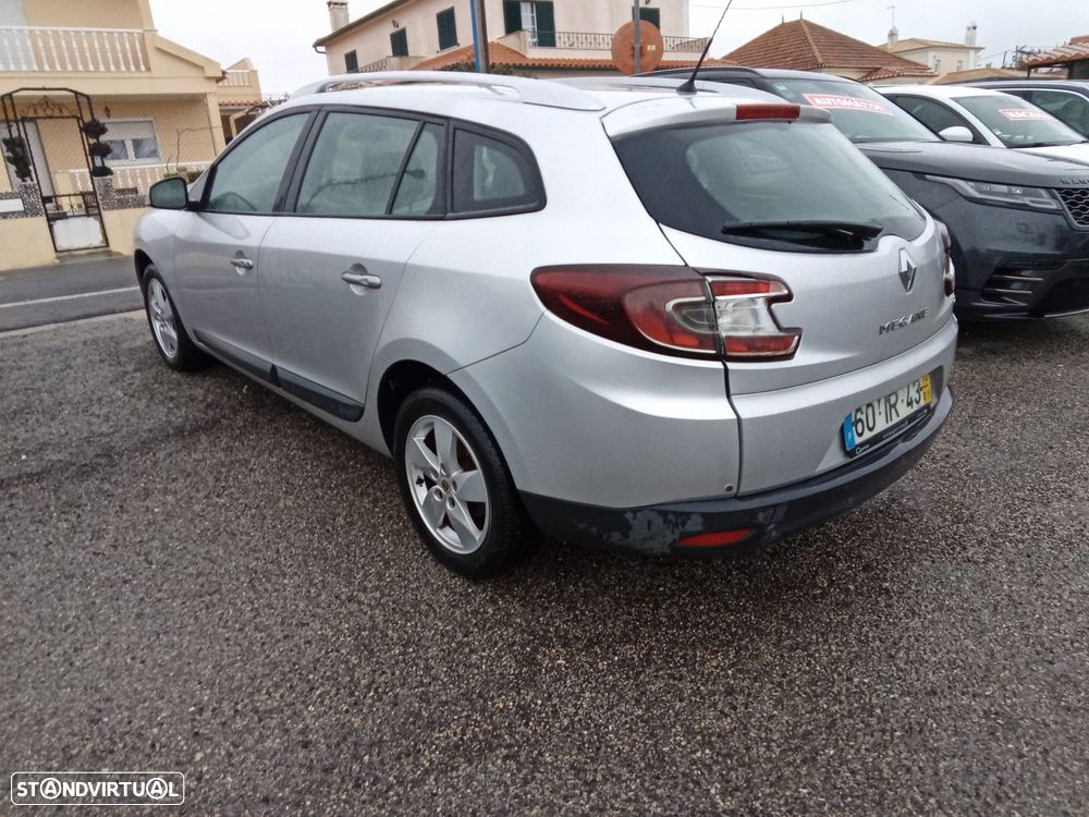 Renault Mégane Sport Tourer 1.5 dCi Comfort SS - 6