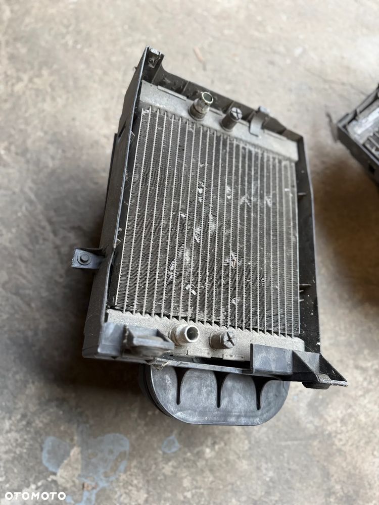 DODATKOWA CHŁODNICA WODY BMW 7586544 N57 4.0D E71 X6 E70 X5 - 2