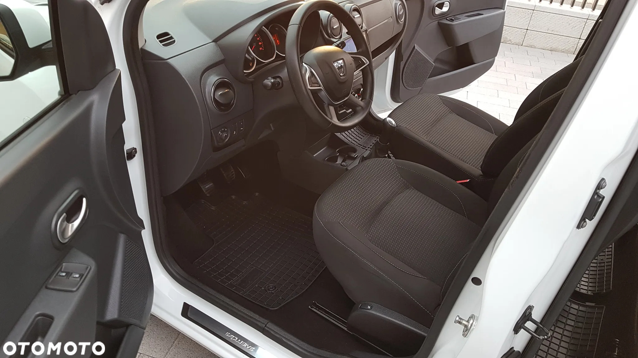 Dacia Dokker 1.6 SCe Laureate - 36