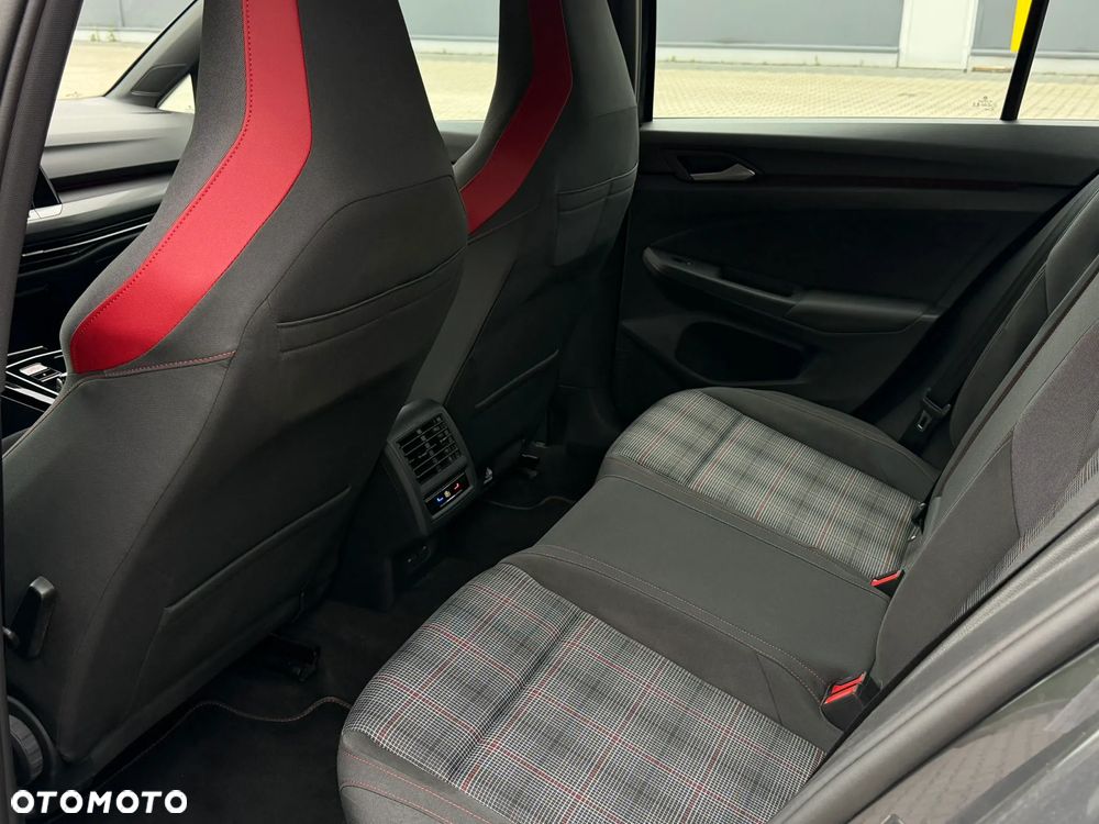 Volkswagen Golf 2.0 TSI OPF DSG GTI - 28