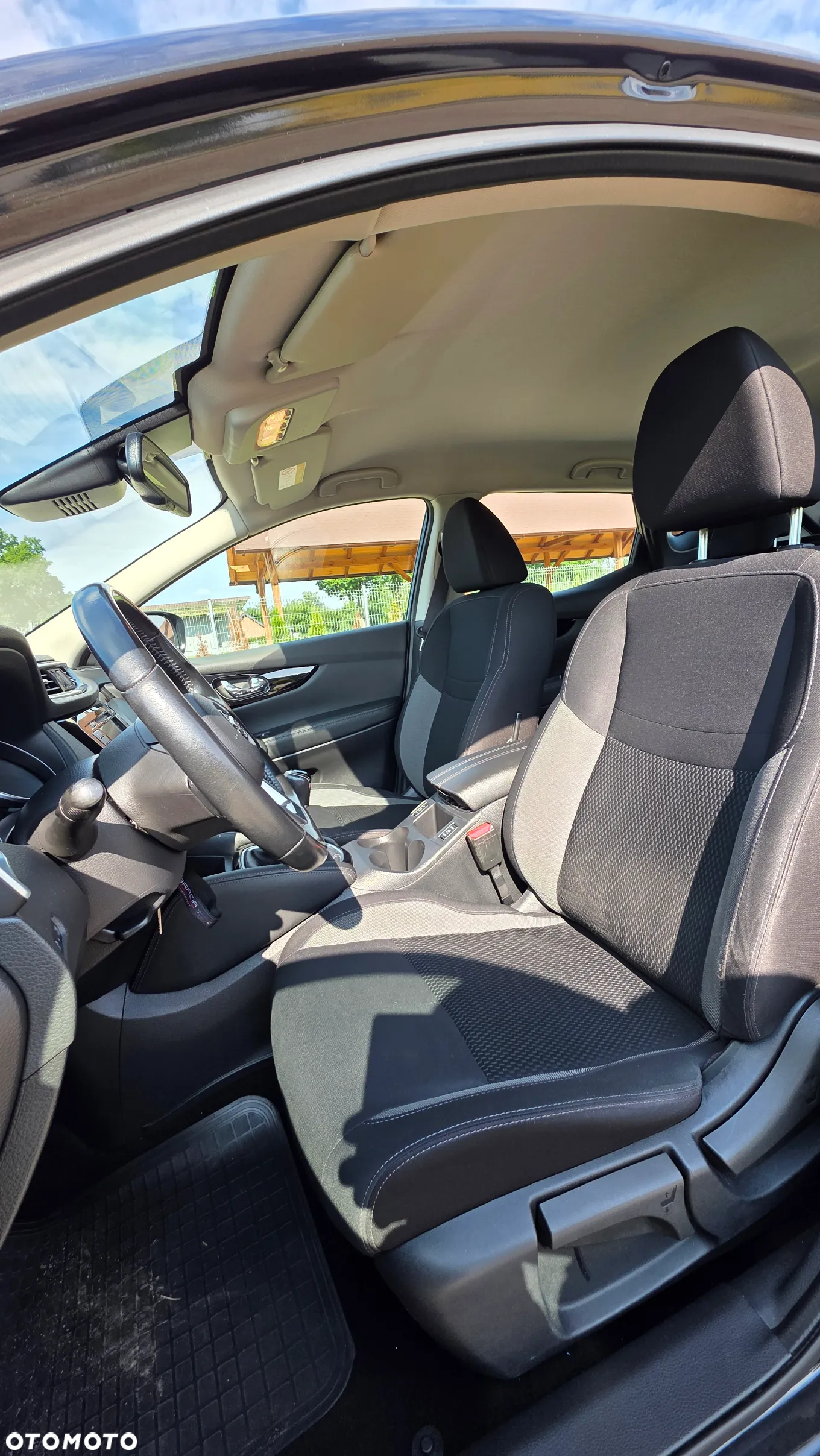 Nissan Qashqai 1.3 DIG-T TEKNA - 26