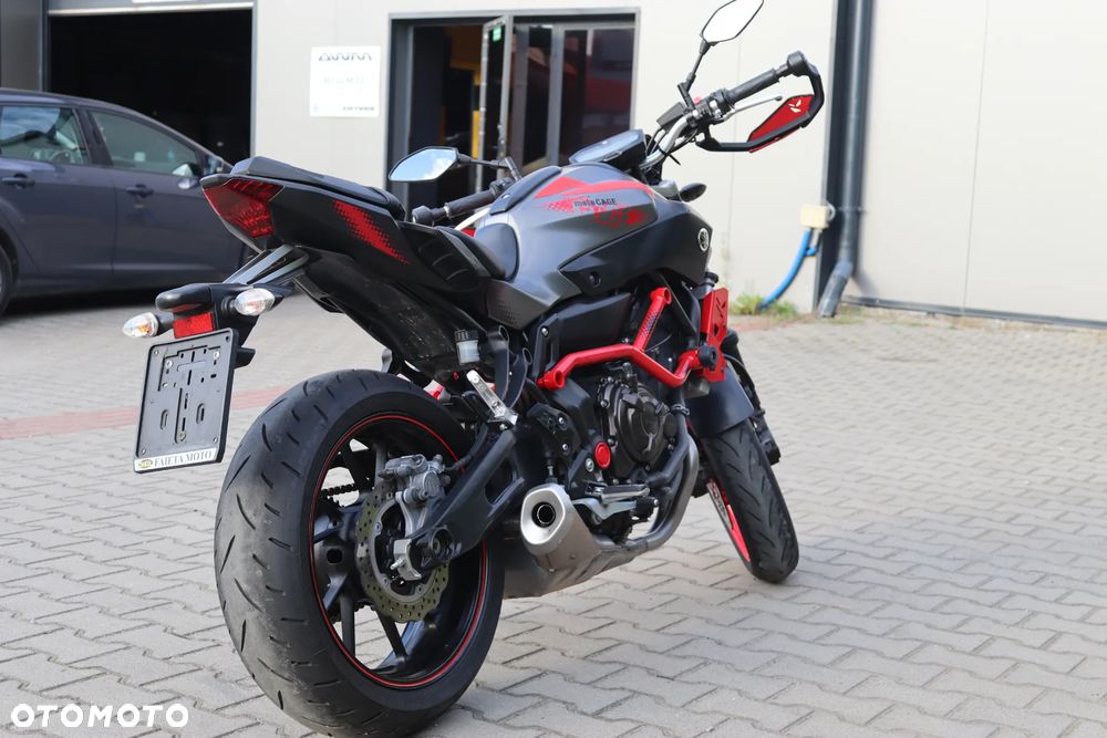 Yamaha MT - 5