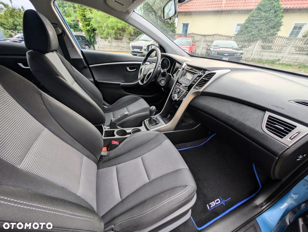 Hyundai i30 1.4 Classic + - 5