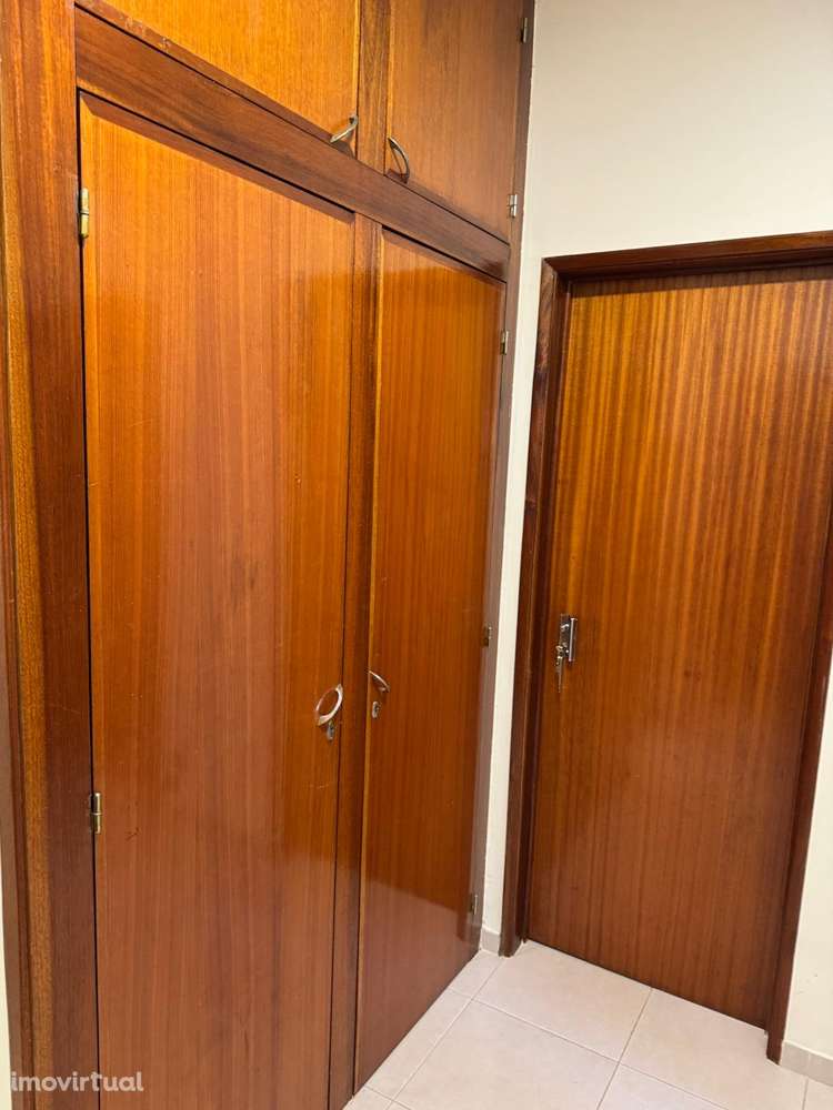 Apartamento T3 com varanda  no Barreiro - Grande imagem: 4/12