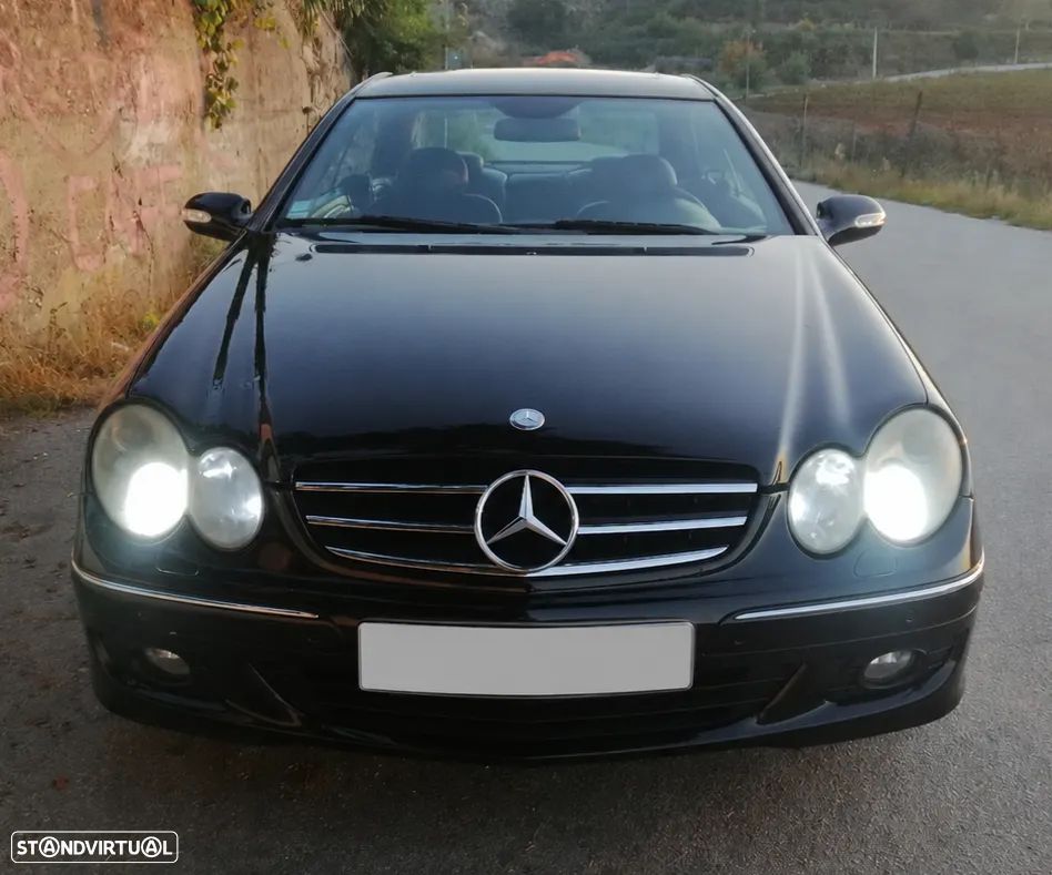 Mercedes-Benz CLK 220 CDi Avantgarde Aut. - 13