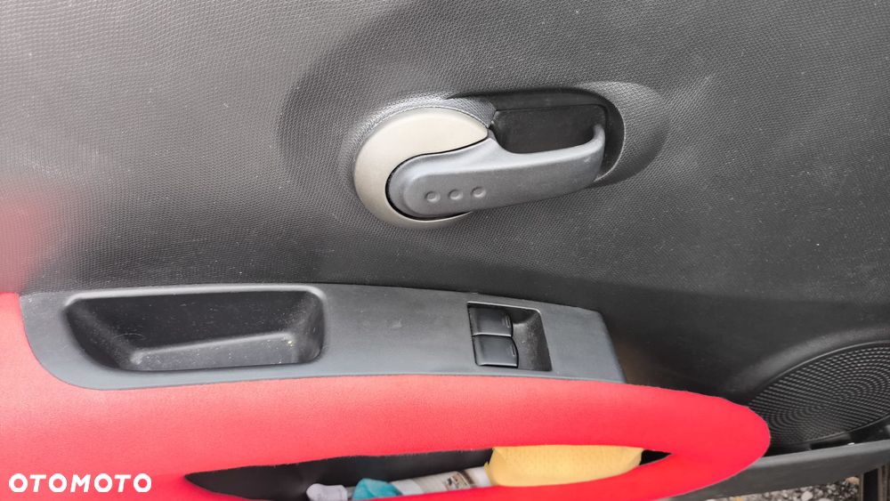 Nissan Micra - 7