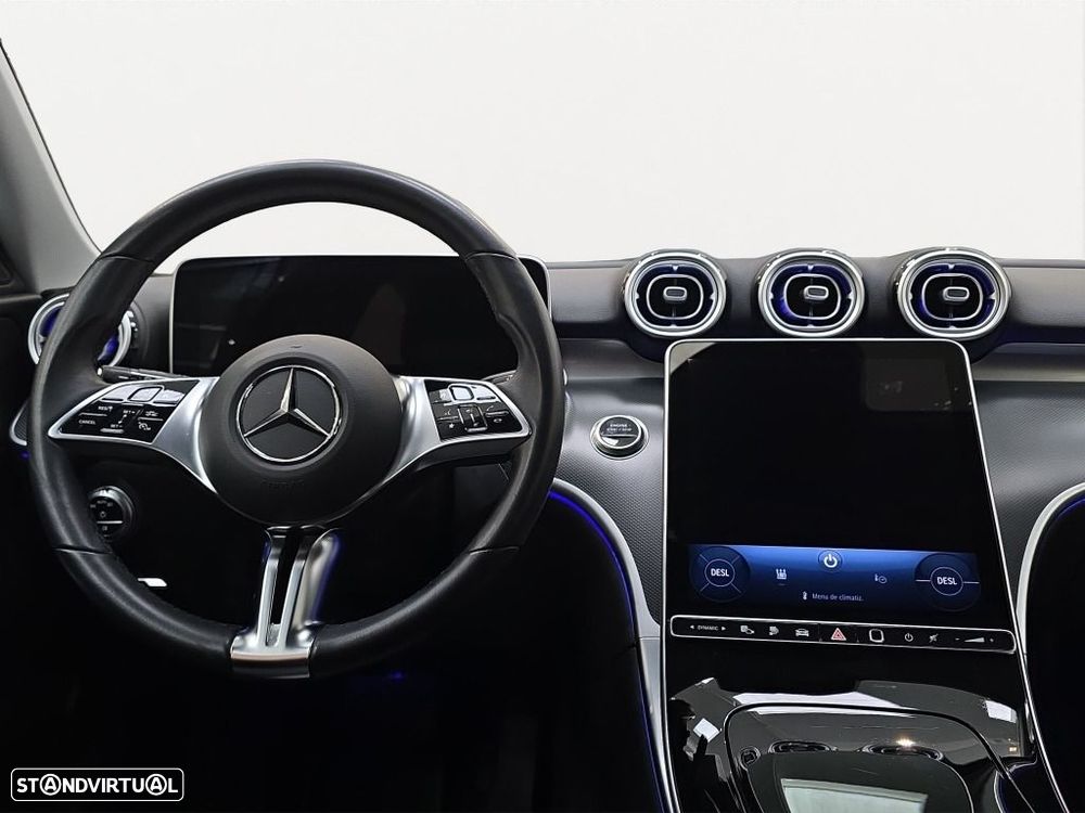 Mercedes-Benz C 300 — fotografia 11