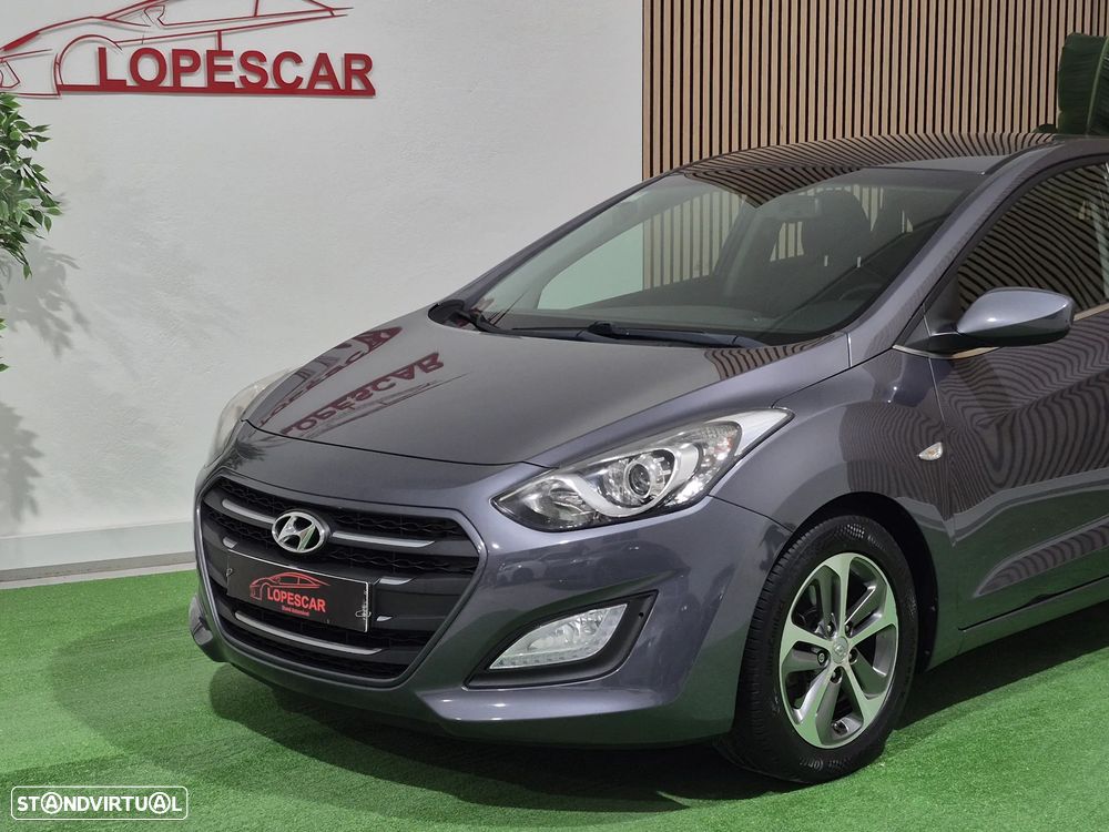 Hyundai i30 1.6 CRDI Blue Comfort J16 - 2