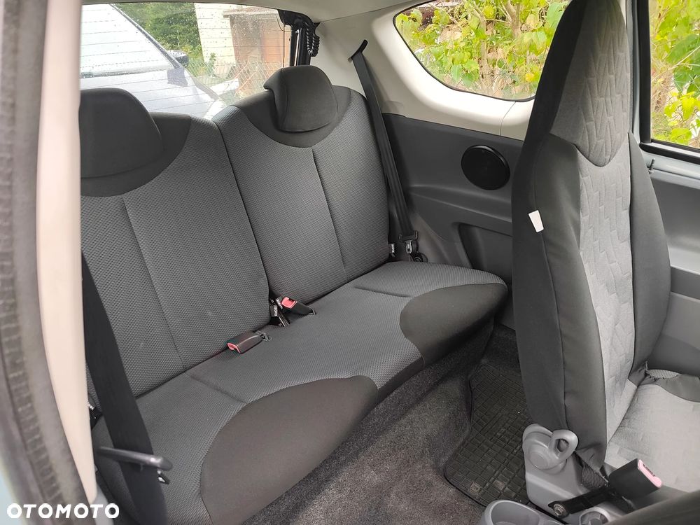 Toyota Aygo ver-1-0-vvt--i-luna-a-c-mm - 10