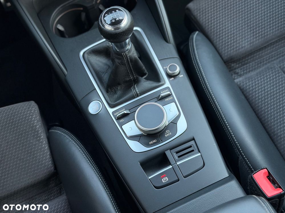 Audi A3 Sportback 2.0 TDI S line Sportpaket - 40