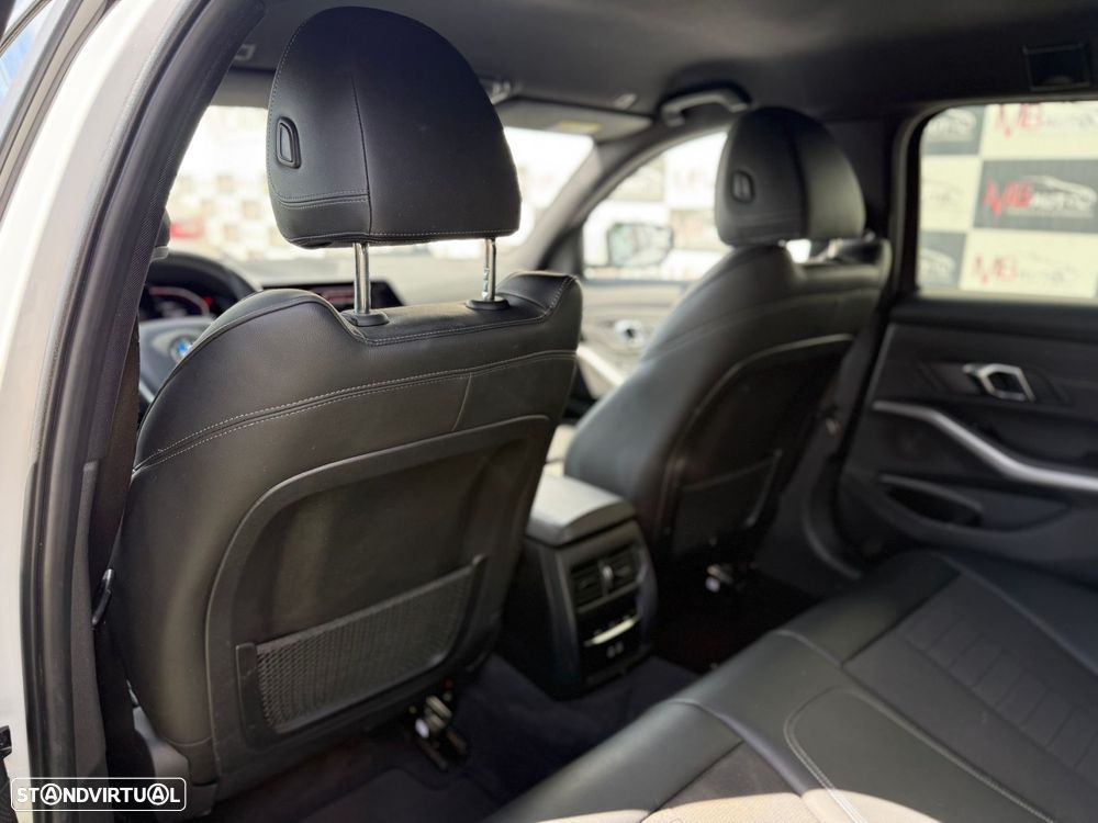 BMW 320 e Corporate Edition Auto - 54