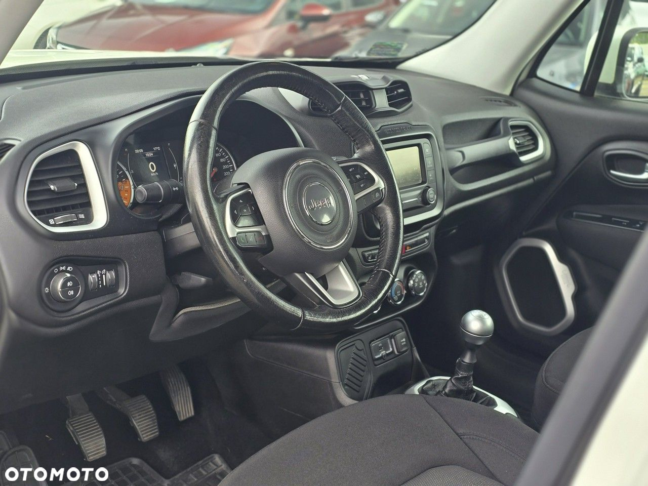 Jeep Renegade - 16