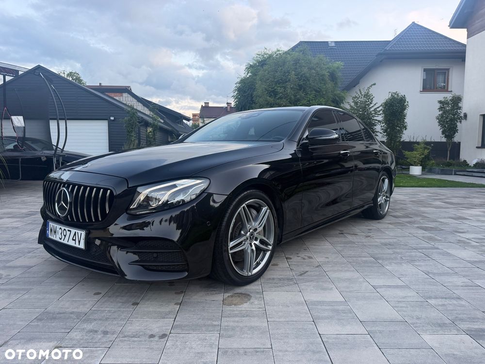 Mercedes-Benz Klasa E 300 9G-TRONIC - 22