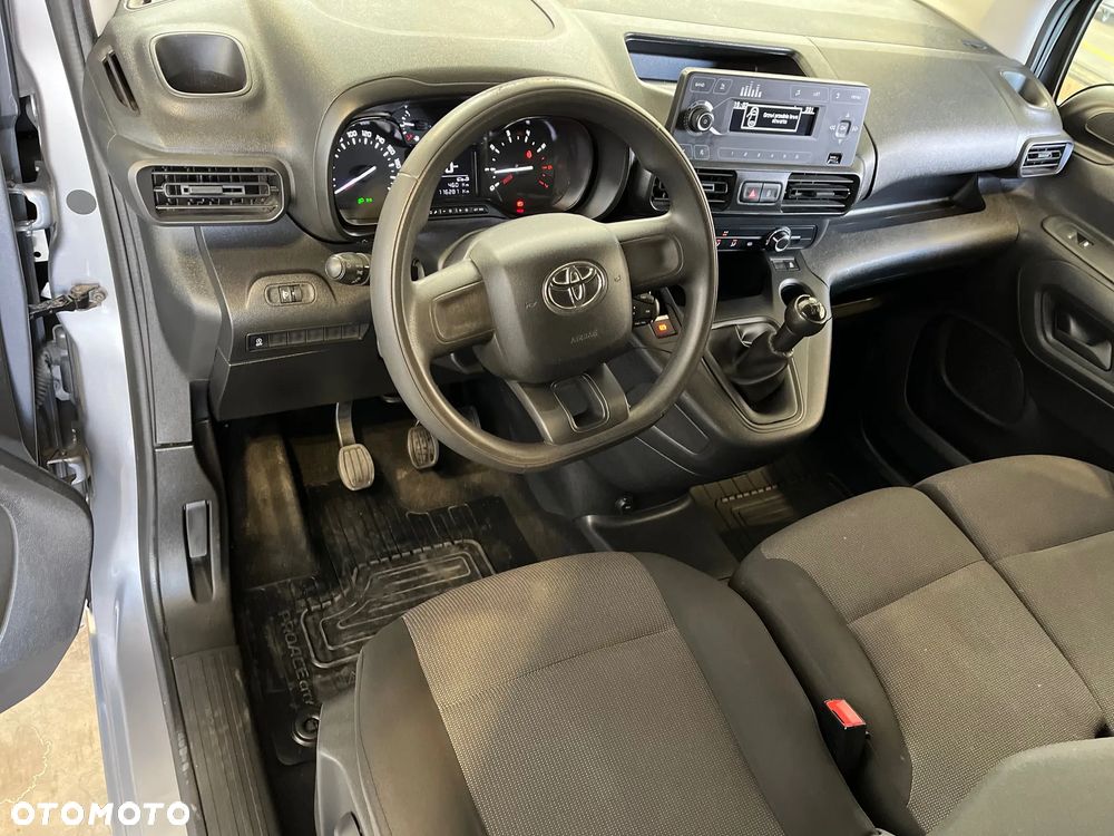 Toyota ProAce - 11