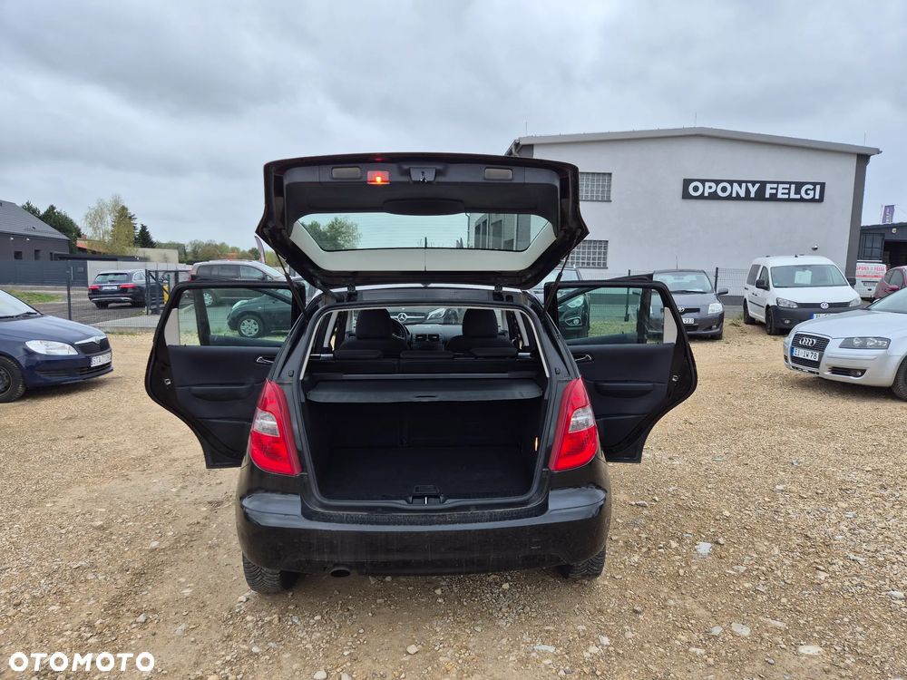 Mercedes-Benz Klasa A 160 BlueEFFICIENCY Elegance - 10