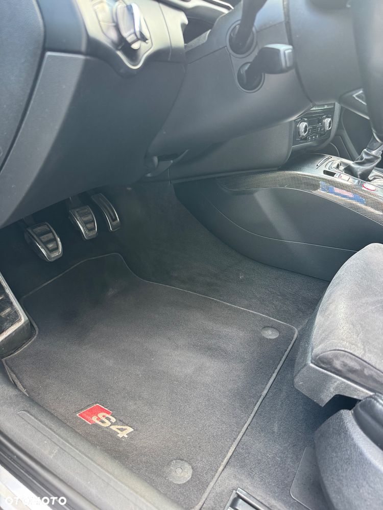 Audi S4 Limousine - 12