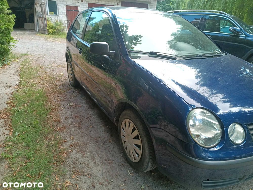 Volkswagen Polo - 2